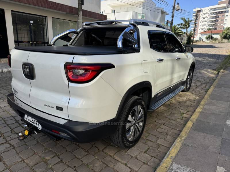 FIAT - TORO - 2023/2024 - Branca - R$ 169.900,00