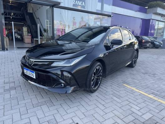TOYOTA - COROLLA - 2022/2023 - Preta - R$ 139.900,00