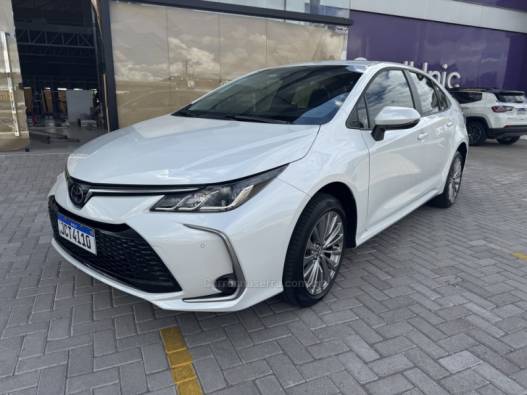 TOYOTA - COROLLA - 2024/2024 - Branca - R$ 156.900,00