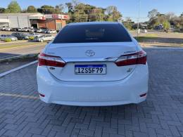TOYOTA - COROLLA - 2015/2016 - Branca - R$ 89.900,00