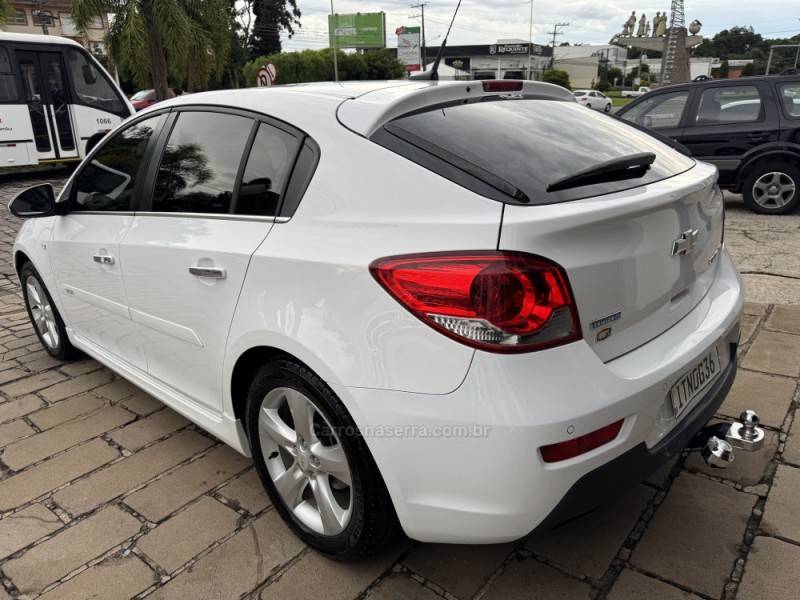 CHEVROLET - CRUZE - 2012/2012 - Branca - R$ 65.900,00