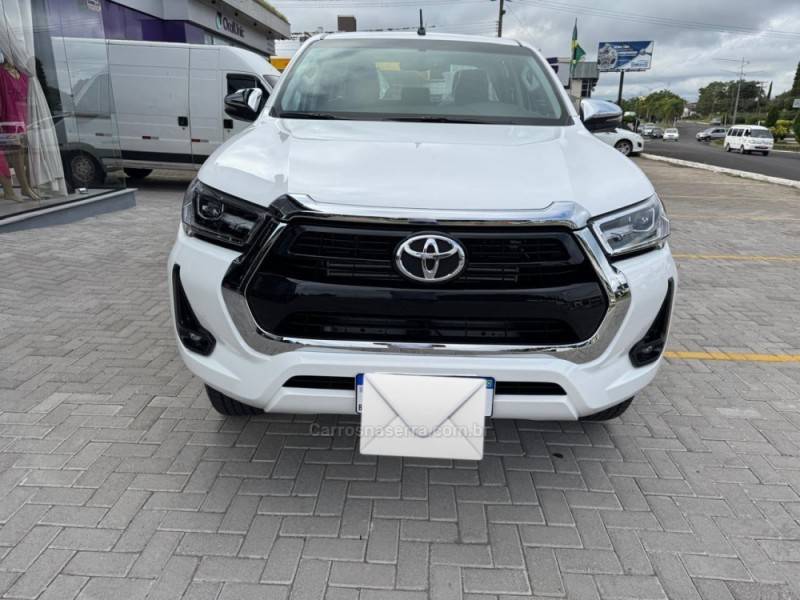 TOYOTA - HILUX - 2025/2025 - Branca - R$ 293.900,00