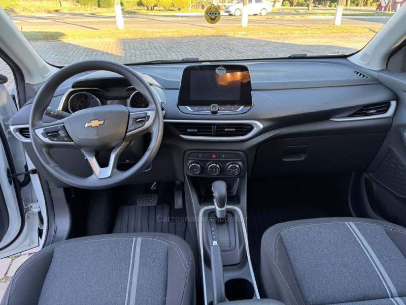 CHEVROLET - TRACKER - 2023/2024 - Branca - R$ 114.000,00