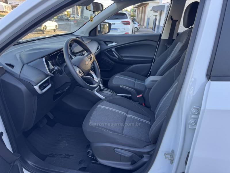 CHEVROLET - TRACKER - 2023/2024 - Branca - R$ 114.000,00
