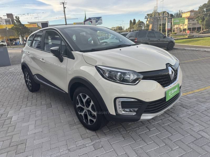 RENAULT - CAPTUR - 2020/2020 - Bege - R$ 81.900,00