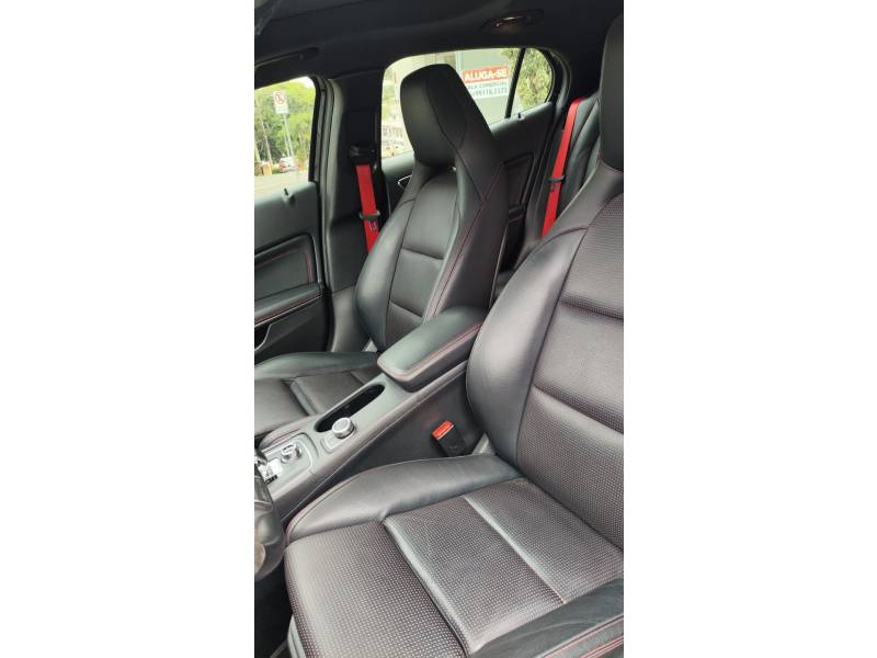 MERCEDES-BENZ - A 45 AMG - 2018/2019 - Preta - R$ 256.000,00