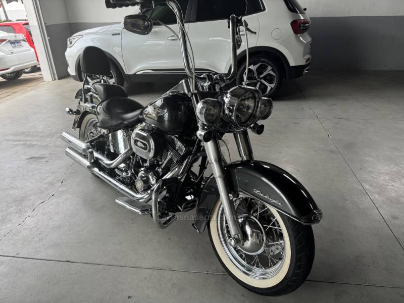 HARLEY-DAVIDSON - SOFTAIL SLIM FLSL - 2006/2007 - Cinza - R$ 58.900,00