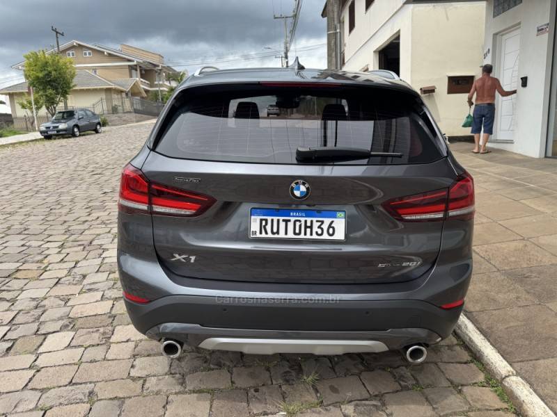 BMW - X1 - 2021/2022 - Cinza - R$ 212.900,00