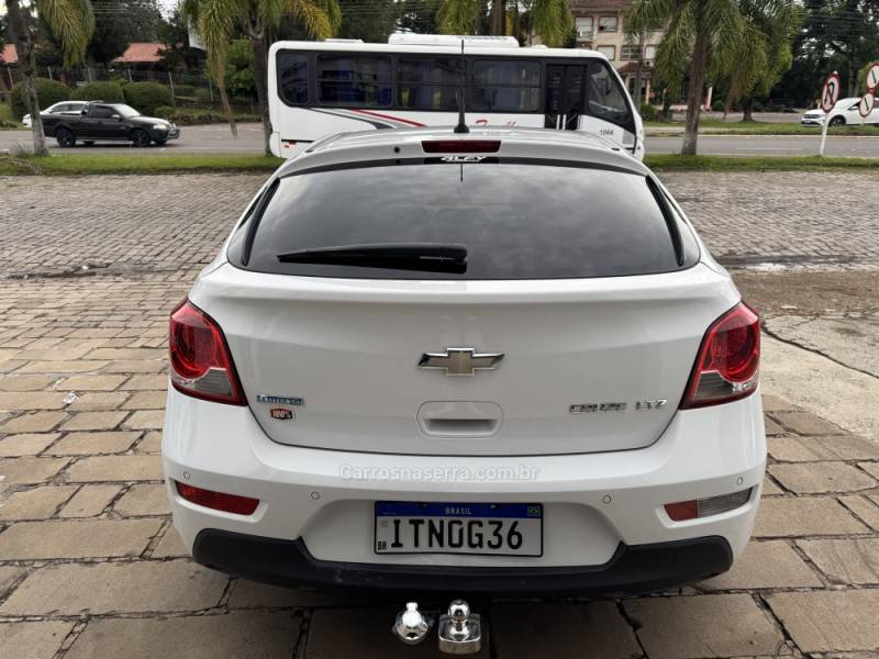 CHEVROLET - CRUZE - 2012/2012 - Branca - R$ 65.900,00