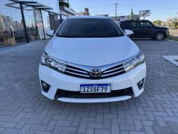 TOYOTA - COROLLA - 2015/2016 - Branca - R$ 89.900,00