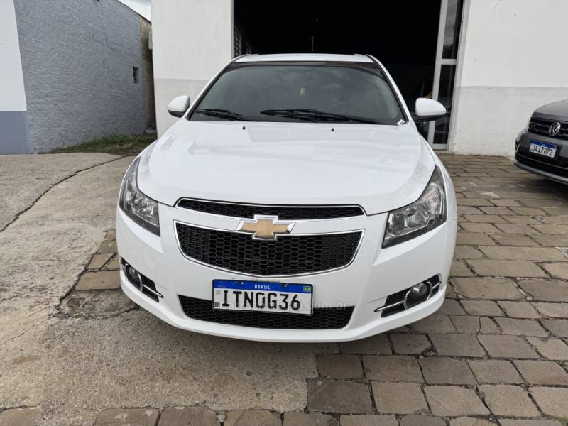 CHEVROLET - CRUZE - 2012/2012 - Branca - R$ 65.900,00