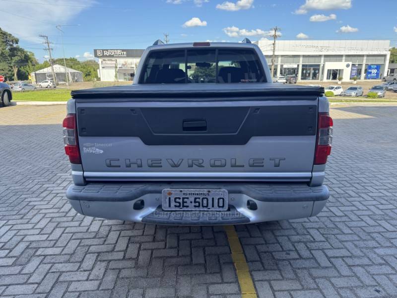 CHEVROLET - S10 - 2010/2011 - Prata - R$ 71.900,00