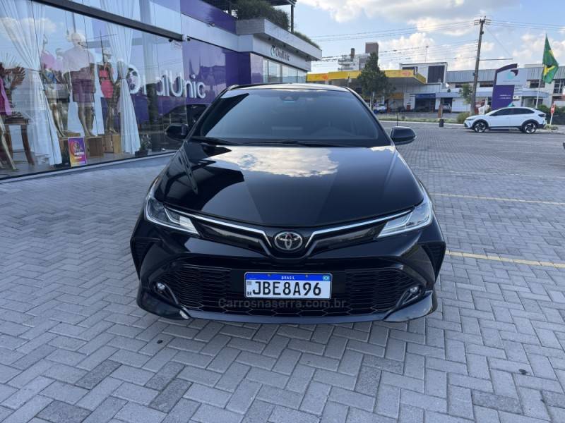 TOYOTA - COROLLA - 2022/2023 - Preta - R$ 139.900,00