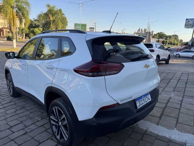 CHEVROLET - TRACKER - 2023/2024 - Branca - R$ 114.000,00
