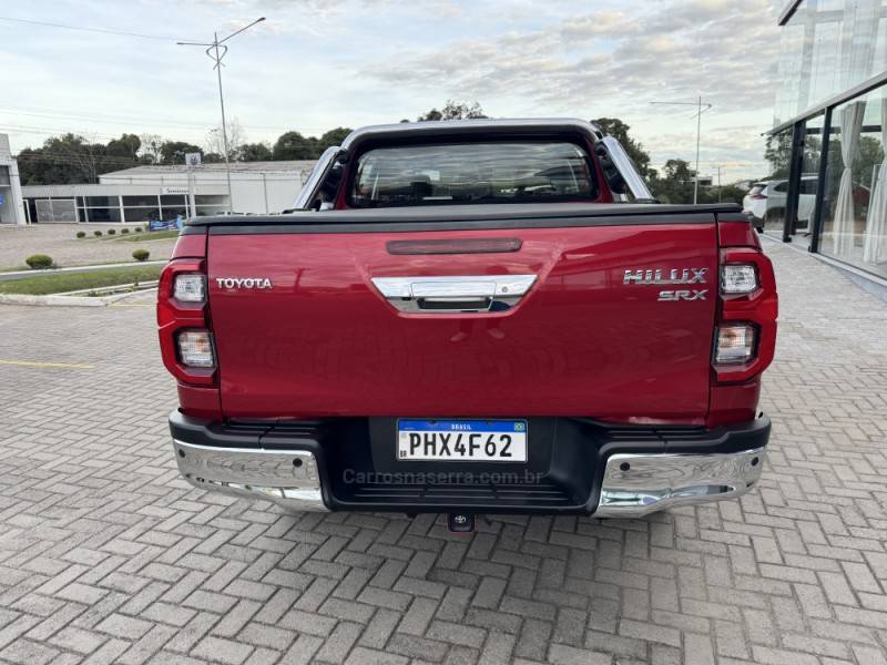 TOYOTA - HILUX - 2020/2021 - Vermelha - R$ 242.900,00