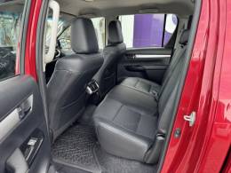 TOYOTA - HILUX - 2020/2021 - Vermelha - R$ 242.900,00